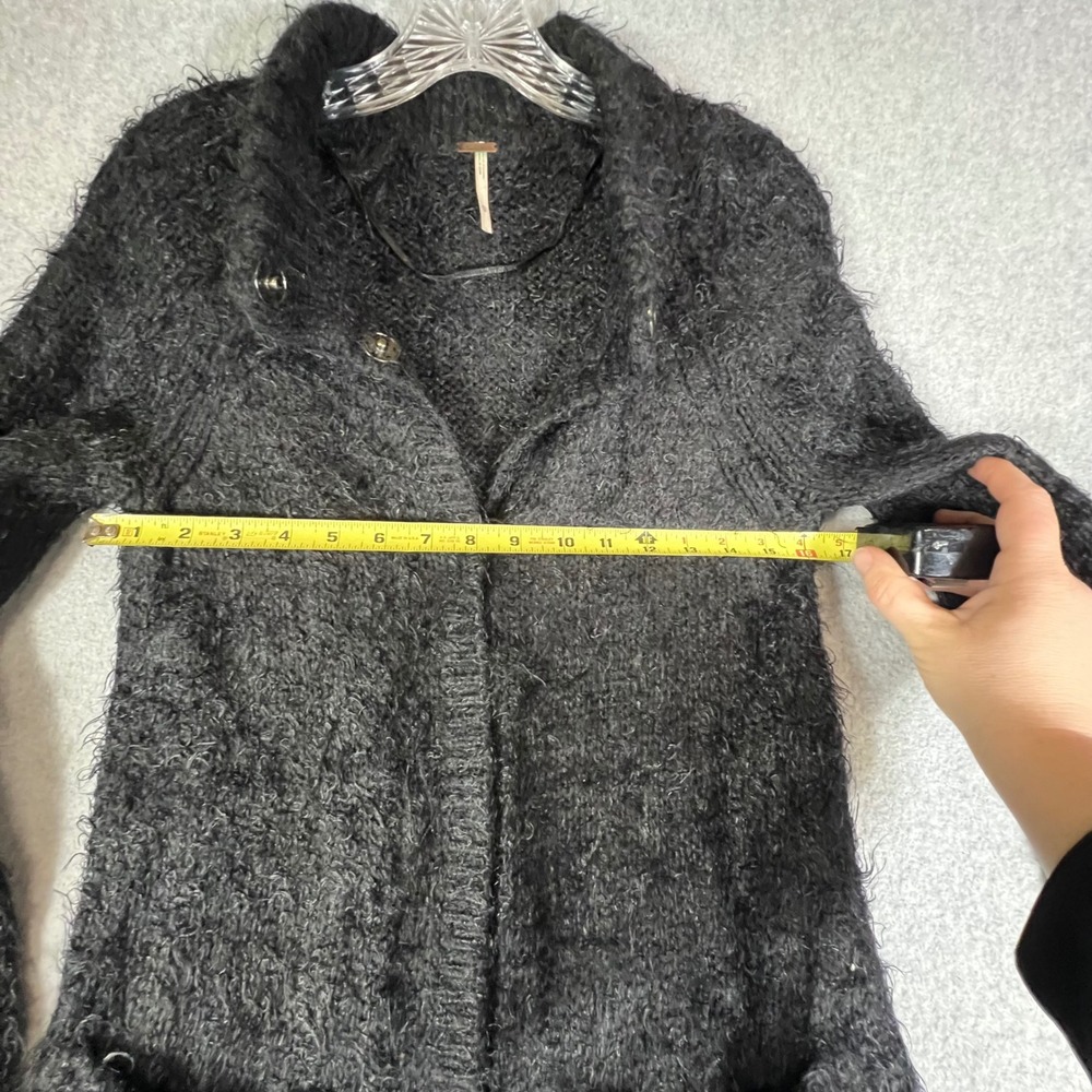 Free People XS Shaggy Jacket Black Fuzzy Knit Cardigan Sweater‎ Pockets Grunge - Picture 6 of 10